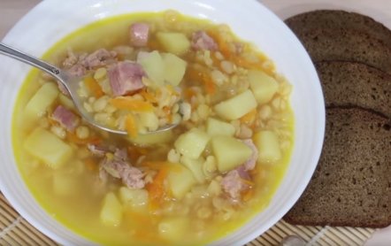 Аппетитный и сытный гороховый суп