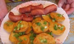 Рецепт вкусной картошки с сосисками по-домашнему