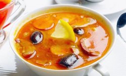 Рецепт супа солянки с колбасой сборной классический