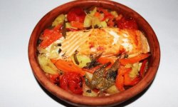 Горбуша с овощами в духовке с сыром