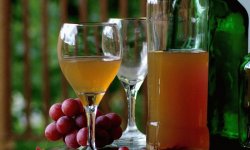 Приготовление вина в домашних условиях из винограда