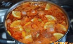 Солянка с сосисками рецепт с фото пошаговый