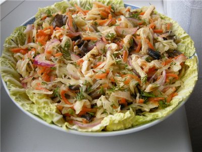 Салат из кальмаров с квашеной капустой - салат фото рецепты